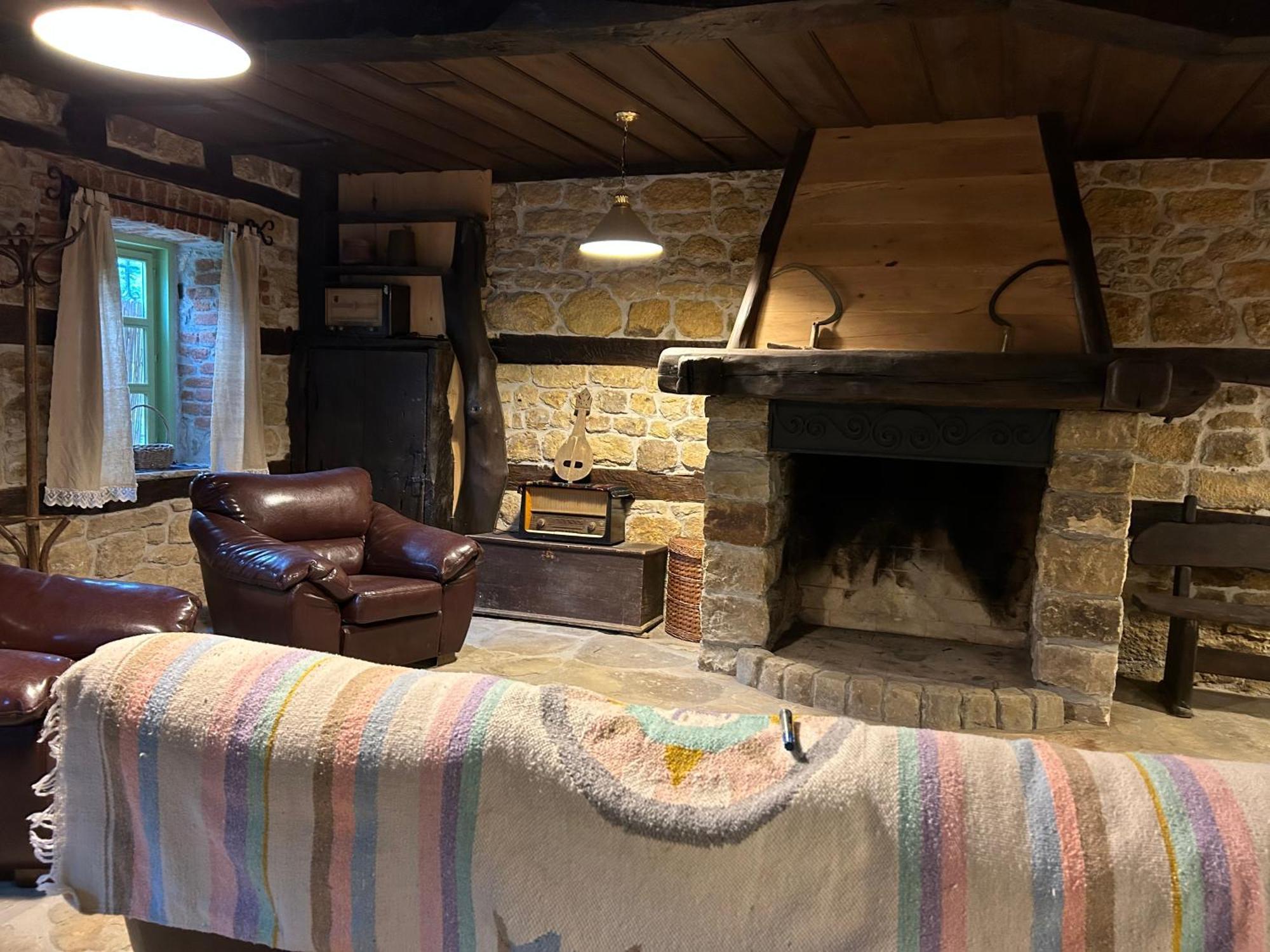 Agriturismo Hidden Paradise Villa Tryavna Esterno foto